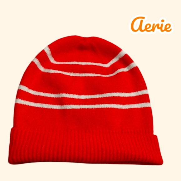 🔥 Nwt Aerie Red Stripe Beanie Hat - Picture 3 of 3